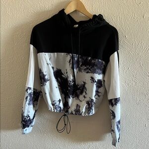 Black and White Tie-Dye Women's Hoodie